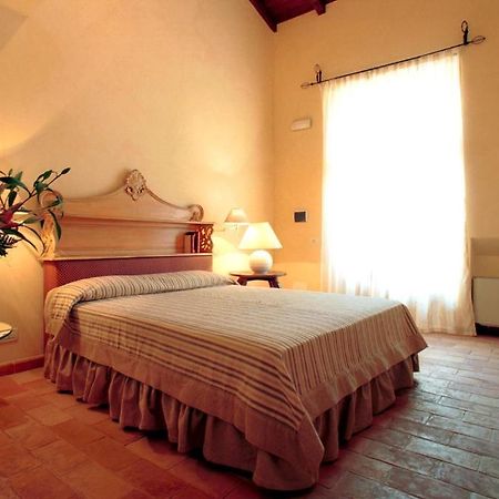 Gasthaus Agriturismo Lecanfore Castel di Leva Zimmer foto